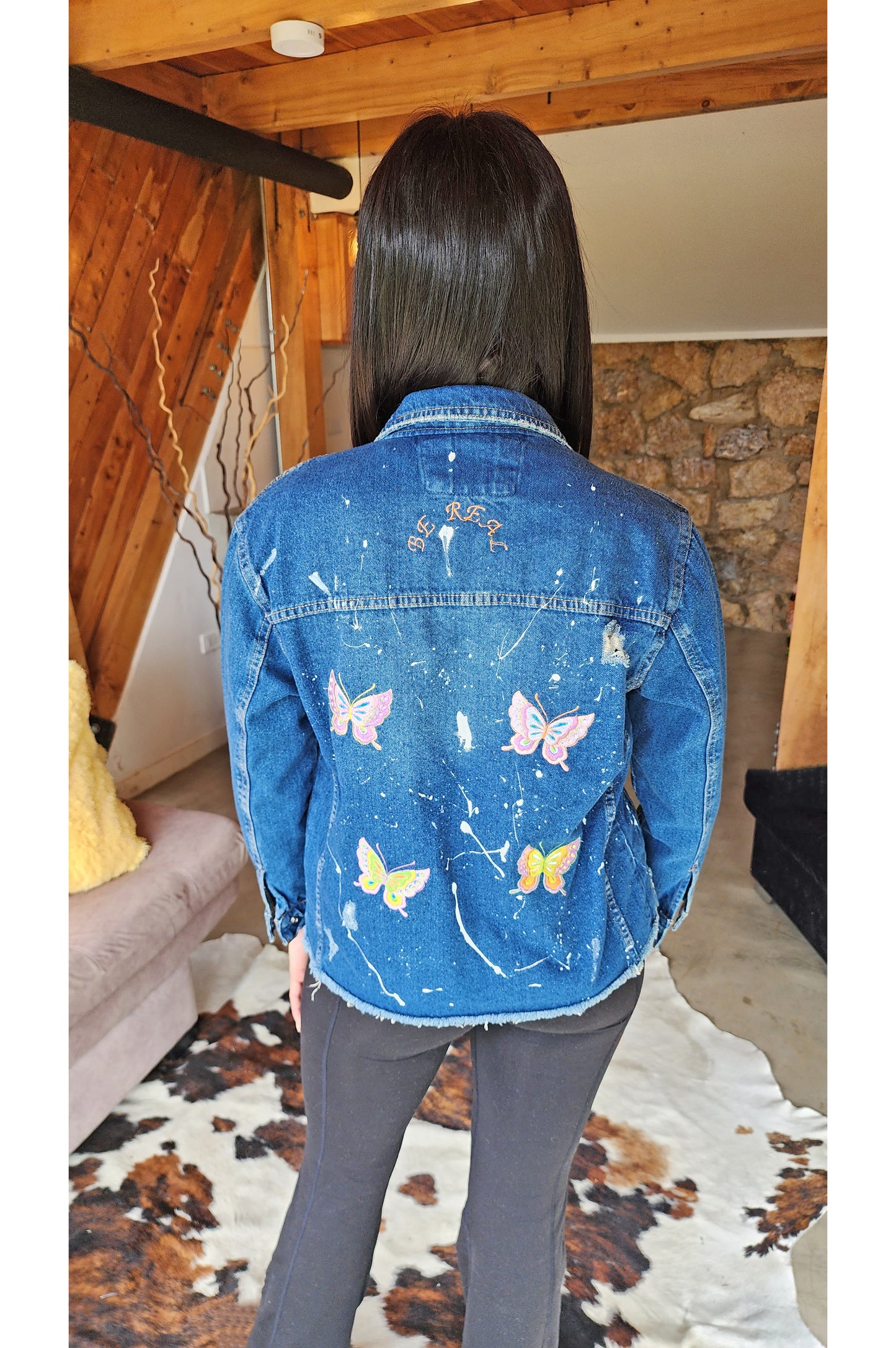 Chaqueta Jean bordada Mariposa.