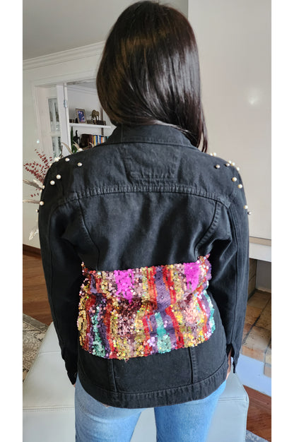 Chaqueta negra Jean apliques.