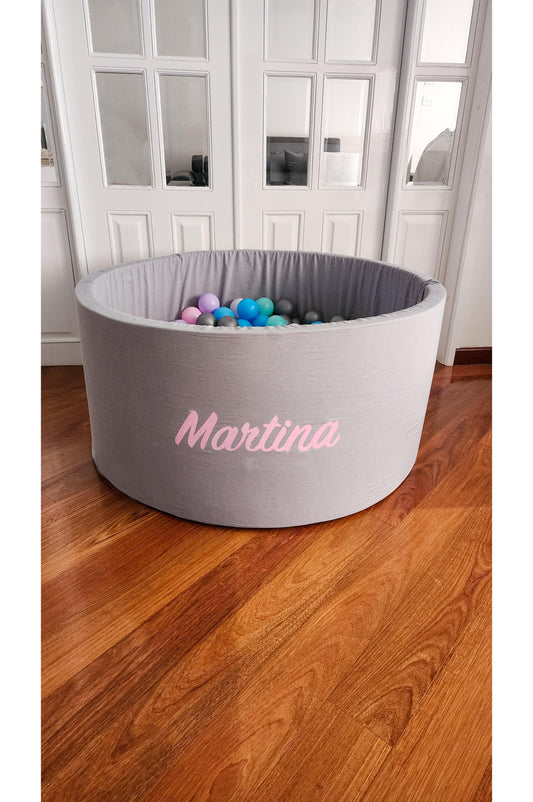 Piscina de pelotas personalizada