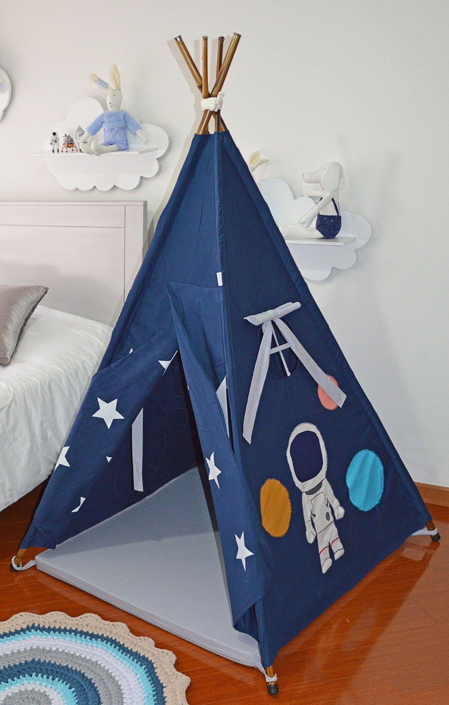 Teepee astronauta