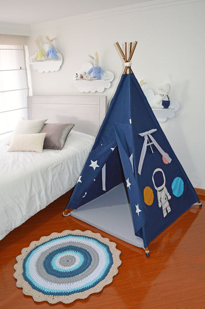 Teepee astronauta